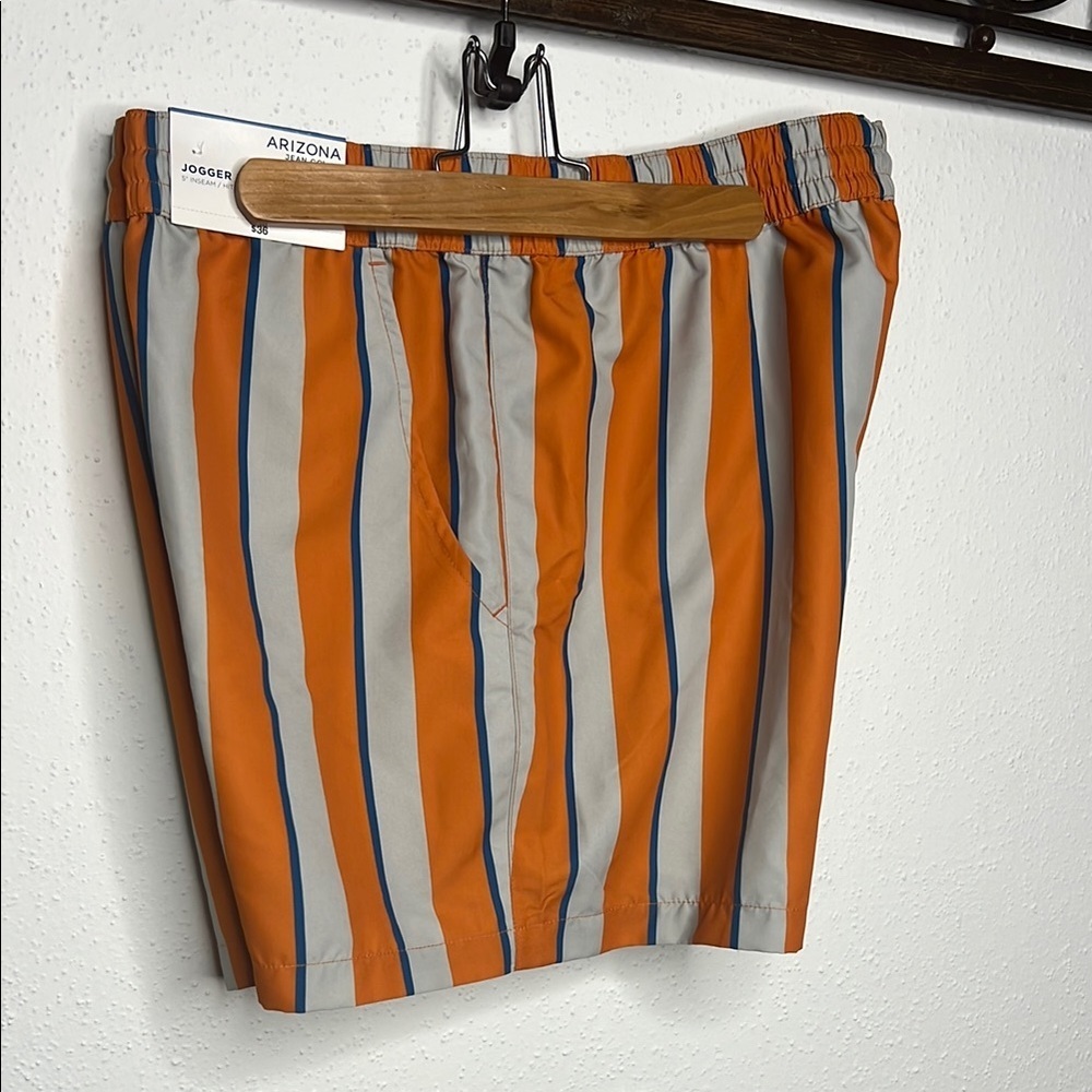 NWT SHORTS Arizona Jean Company Orange and Gray Athletic Striped Shorts